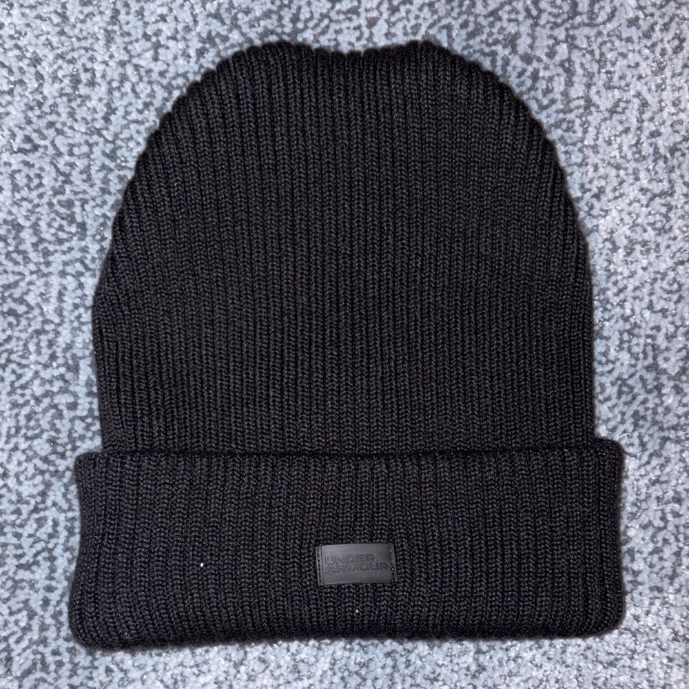 Under Armour Black Knit Beanie with Ponytail Hole